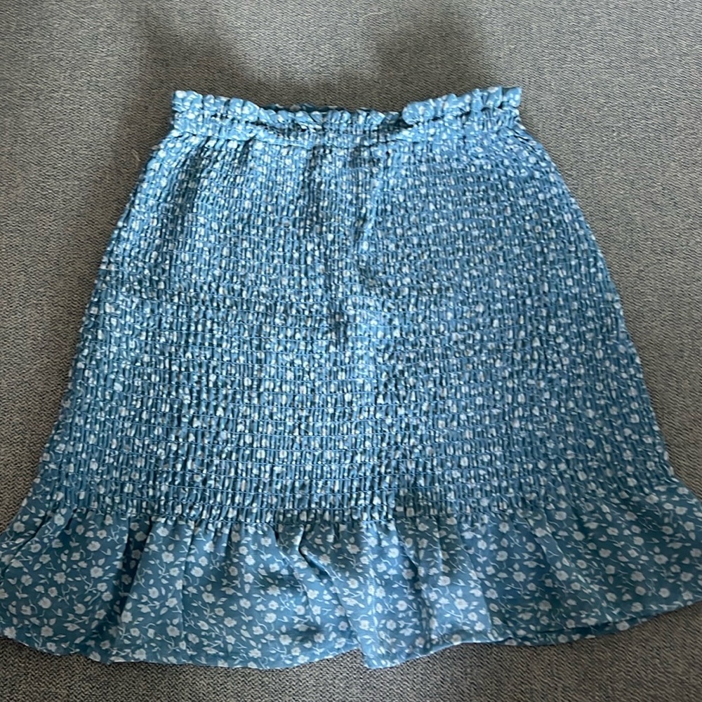 Glassons White Flower Baby Blue Skirt